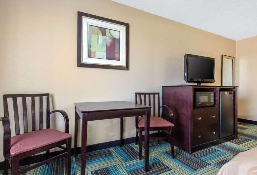 בית מלון כפרי Quality Inn & Suites Arnold   St Louis