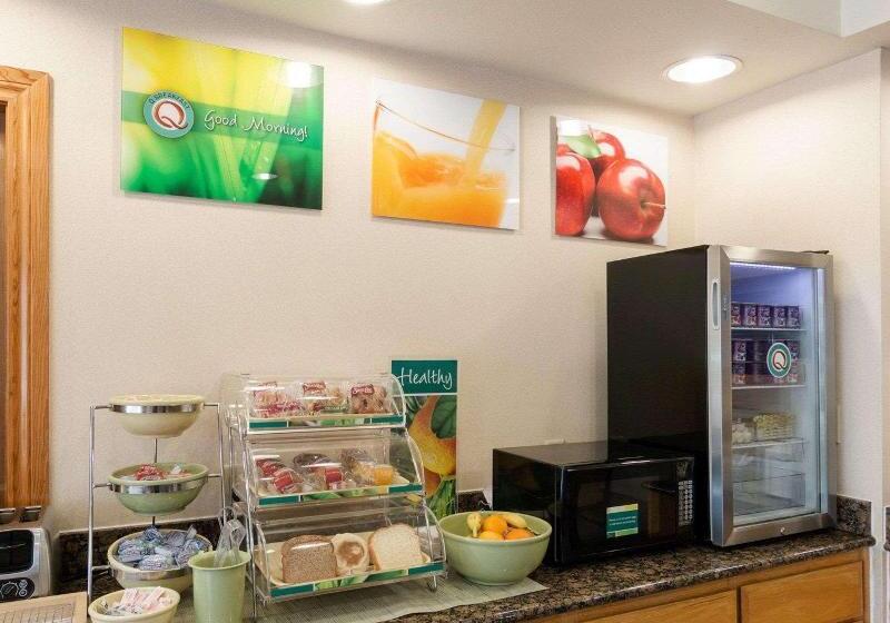 호텔 Quality Inn Buffalo