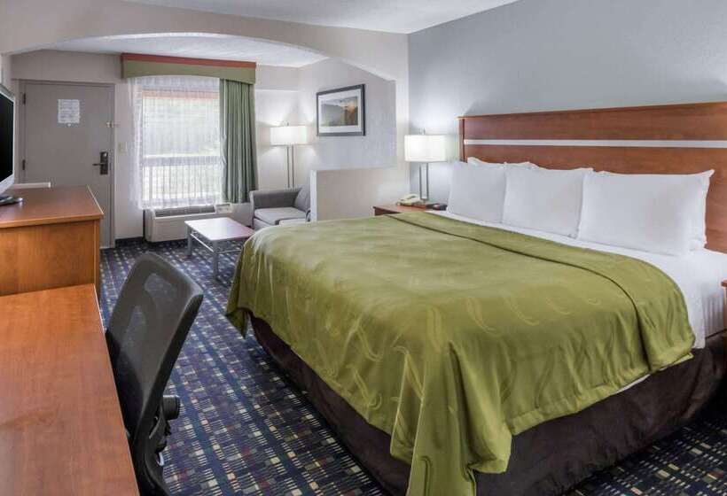 Отель Quality Inn