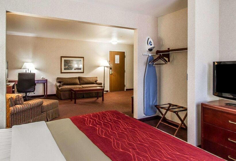בית מלון כפרי Quality Inn & Suites Fort Madison Near Hwy 61