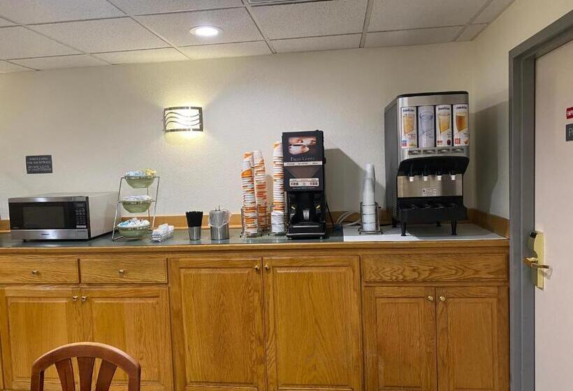 Отель Quality Inn Surfside Myrtle Beach