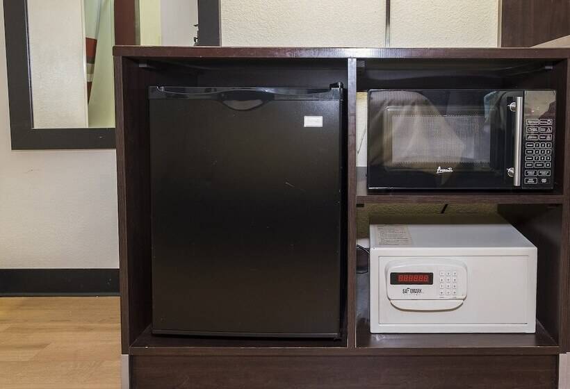 ホテル Red Roof Inn & Suites Hermitage