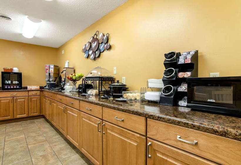 فندق Rodeway Inn