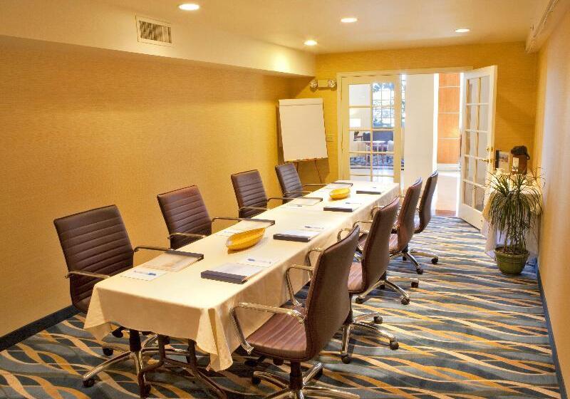 酒店 Wyndham Garden San Diego