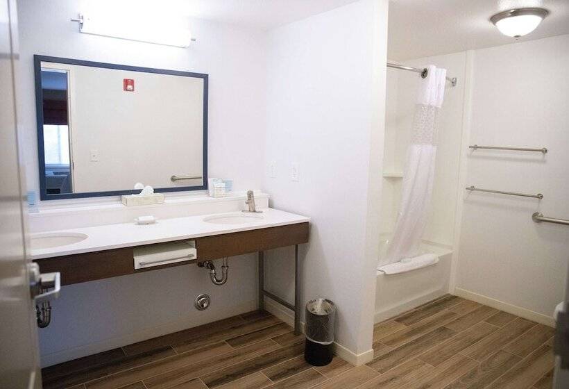 Hampton Inn & Suites Fresno