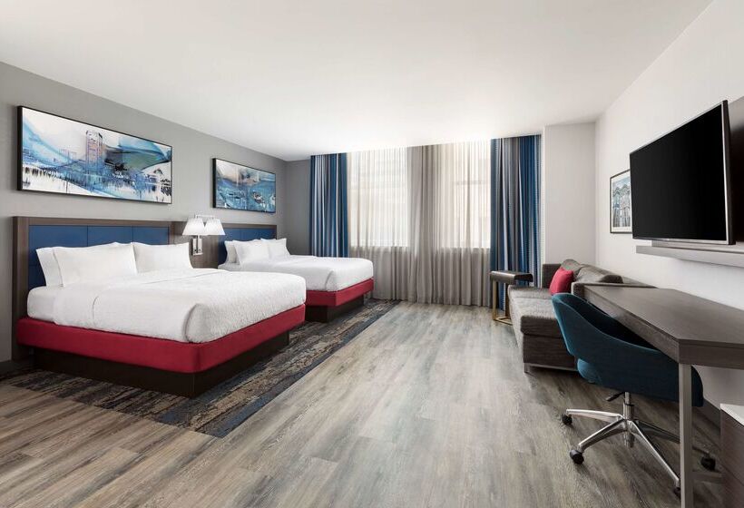 Hampton Inn & Suites Baltimore Inner Harbor