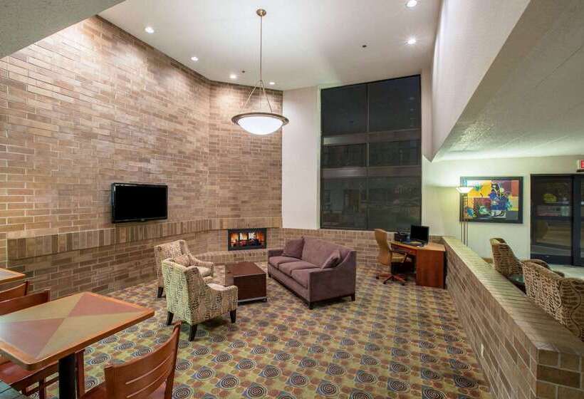 هتل Americinn By Wyndham Omaha