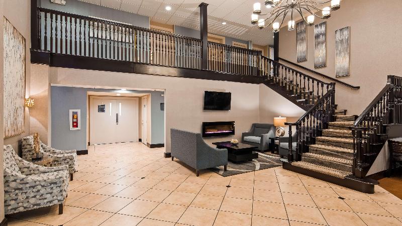 Best Western Plus Russellville Hotel & Suites