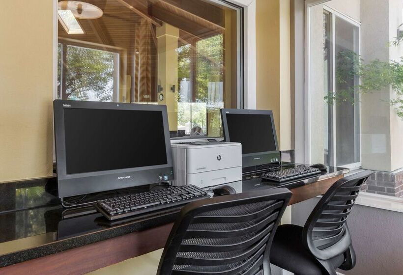 هتل Best Western Plus Wilmington/carolina Beach