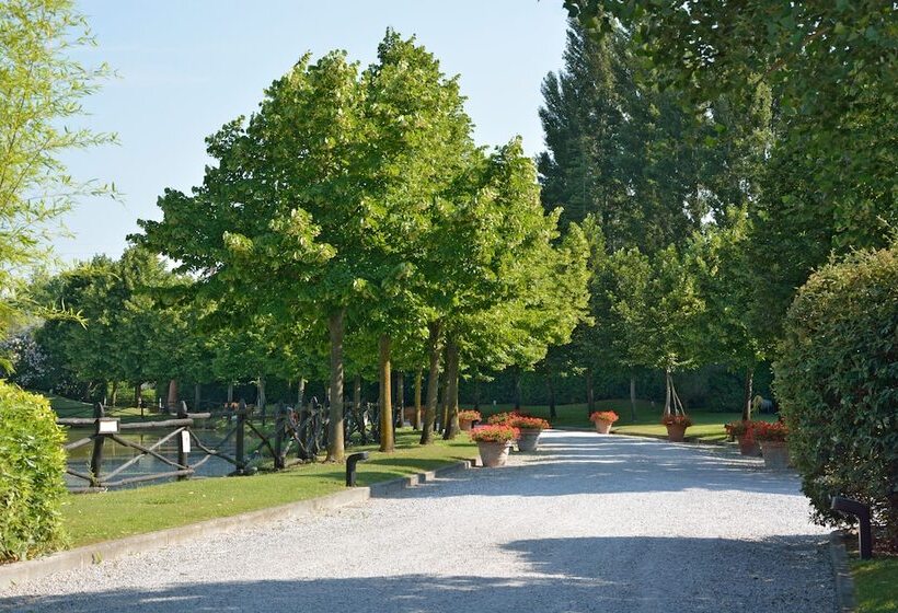 فندق Calamidoro