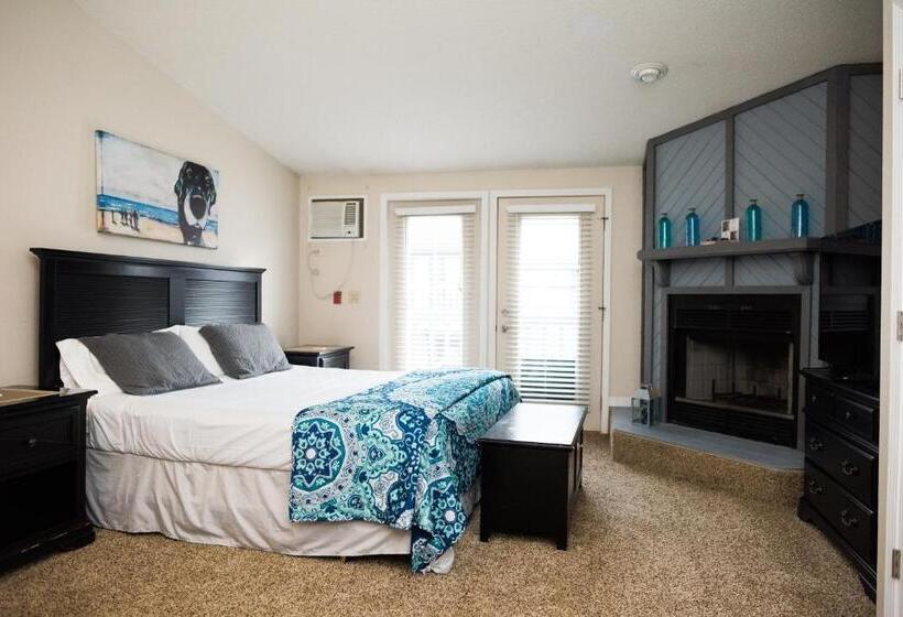 هتل Caribbean Club Resort