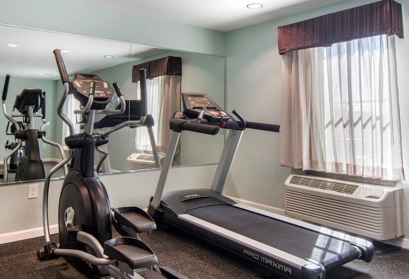 هتل Clarion Inn & Suites Atlanta Downtown