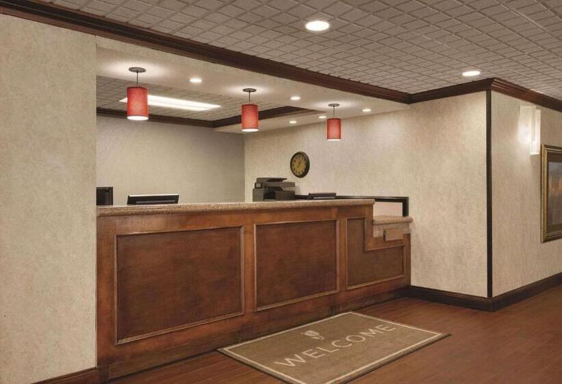 هتل Country Inn & Suites By Radisson, Portland, Tx
