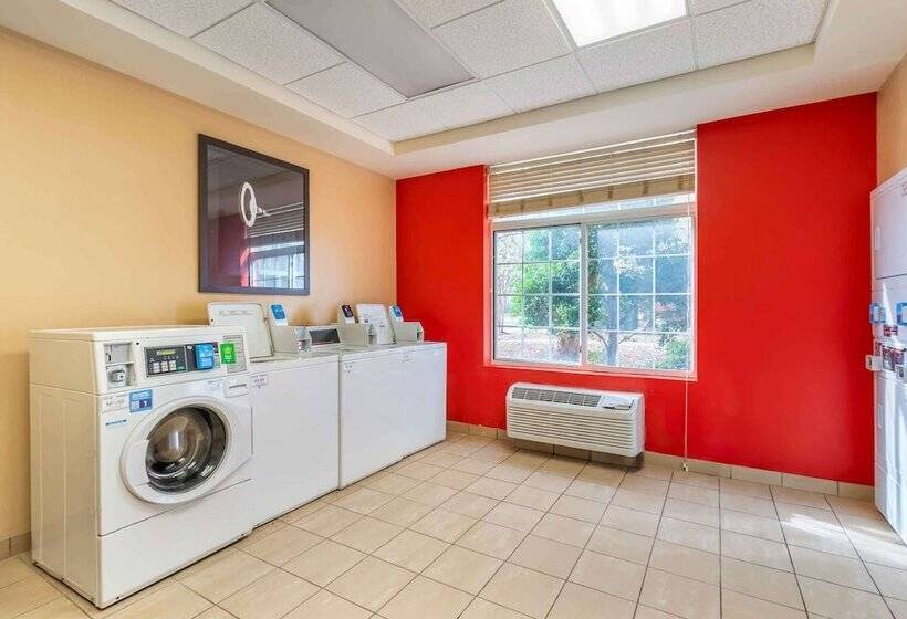 هتل Extended Stay America Suites  Chesapeake  Greenbrier Circle