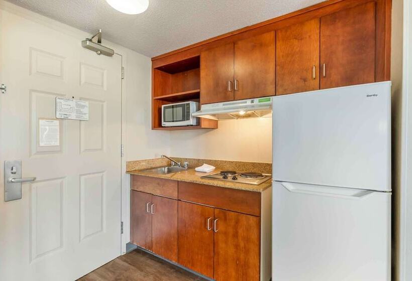 هتل Extended Stay America Suites  Chesapeake  Greenbrier Circle