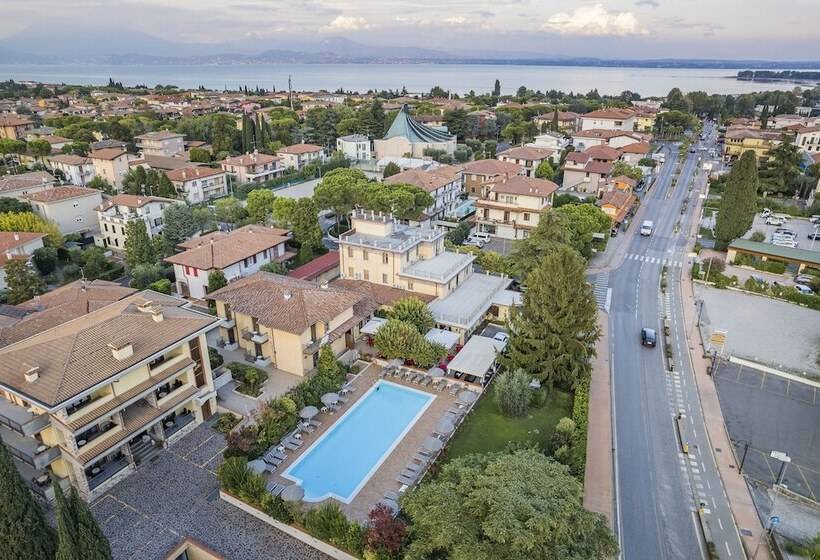 هتل Gardenia Sirmione