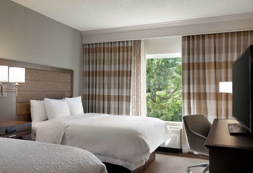 هتل Hampton Inn & Suites Montgomery Eastchase
