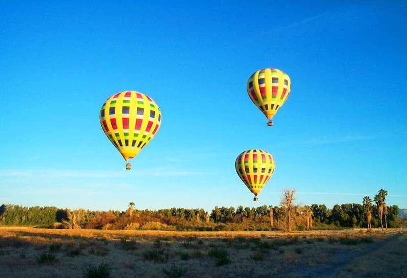 בית מלון כפרי Hampton Inn & Suites Palm Desert