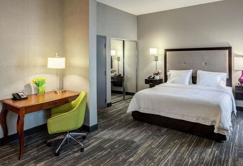 בית מלון כפרי Hampton Inn & Suites Palm Desert