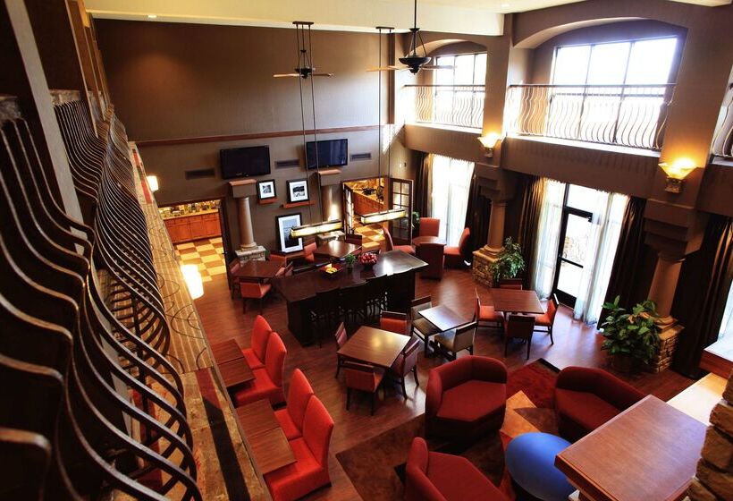 호텔 Hampton Inn & Suites Paso Robles