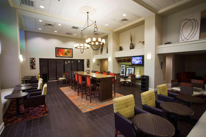 هتل Hampton Inn & Suites Valdosta/conference Center