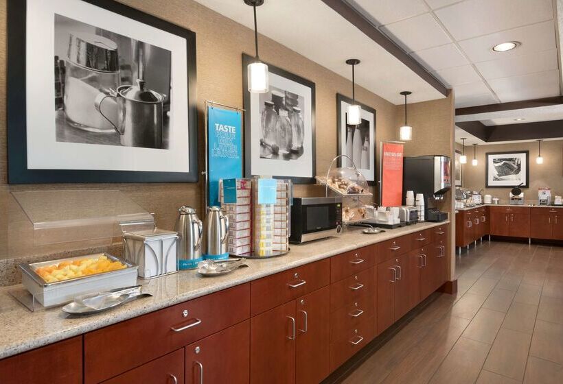 בית מלון כפרי Hampton Inn Battle Creek
