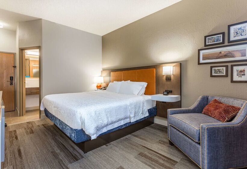 ホテル Hampton Inn Cedar Rapids