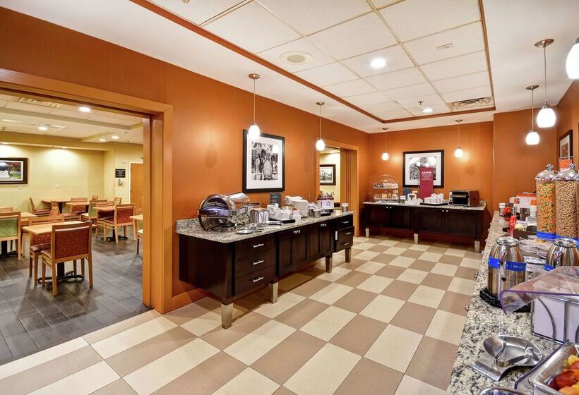 هتل Hampton Inn Chicopee/springfield