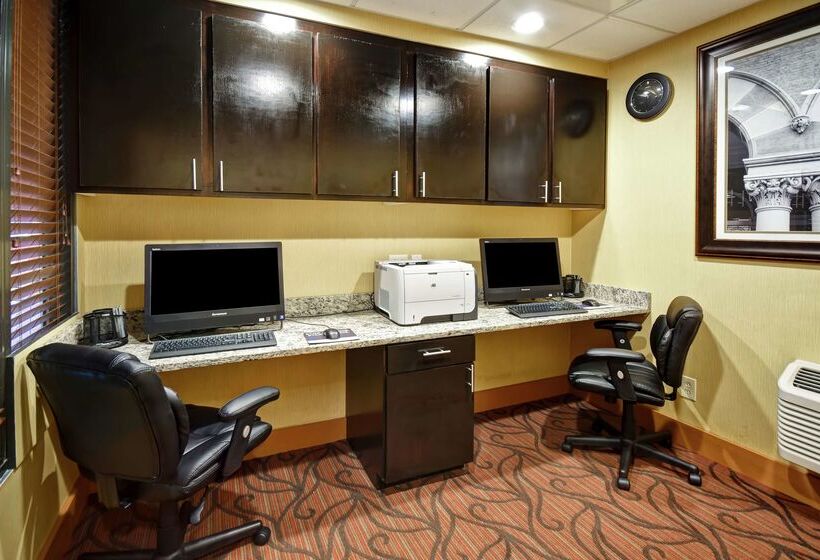 هتل Hampton Inn Chicopee/springfield