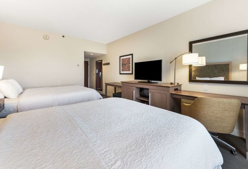 هتل Hampton Inn By Hilton Columbus I 70e/hamilton Rd