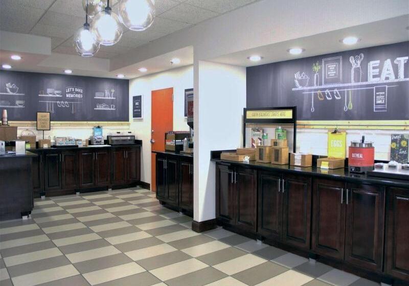 בית מלון כפרי Hampton Inn Danville