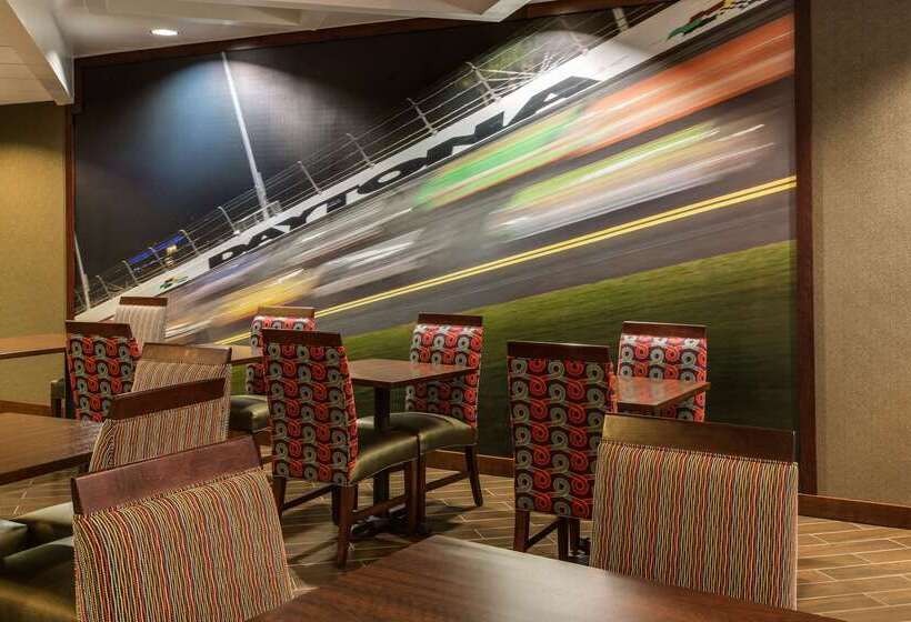 בית מלון כפרי Hampton Inn Daytona Speedway