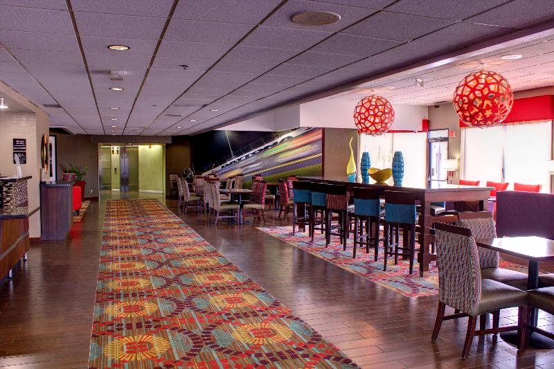 בית מלון כפרי Hampton Inn Daytona Speedway