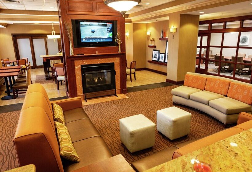 호텔 Hampton Inn Easton