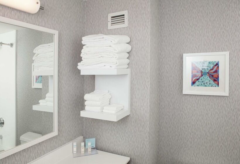 호텔 Hampton Inn Easton
