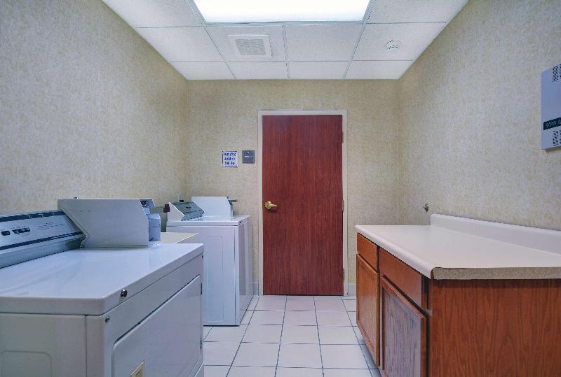 هتل Hampton Inn Fayetteville