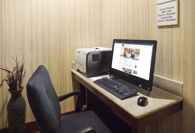호텔 Hampton Inn Findlay