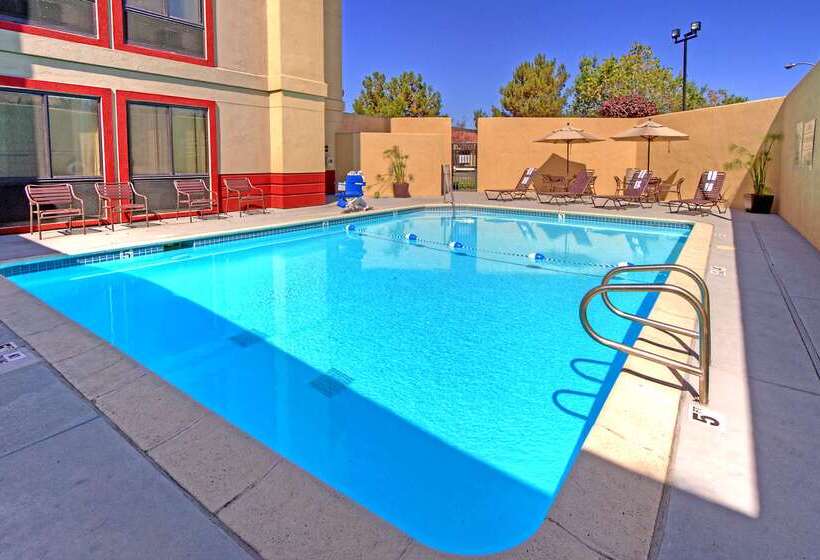 בית מלון כפרי Hampton Inn Fremont