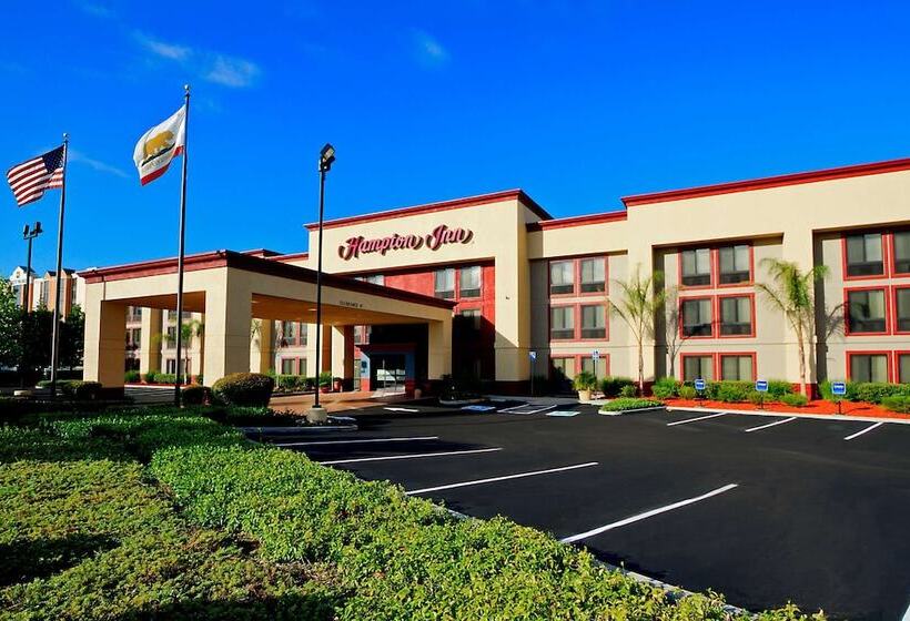 בית מלון כפרי Hampton Inn Fremont