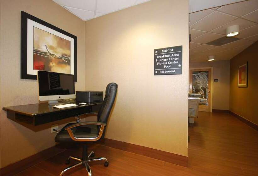 בית מלון כפרי Hampton Inn Fort Myers Airport & I 75