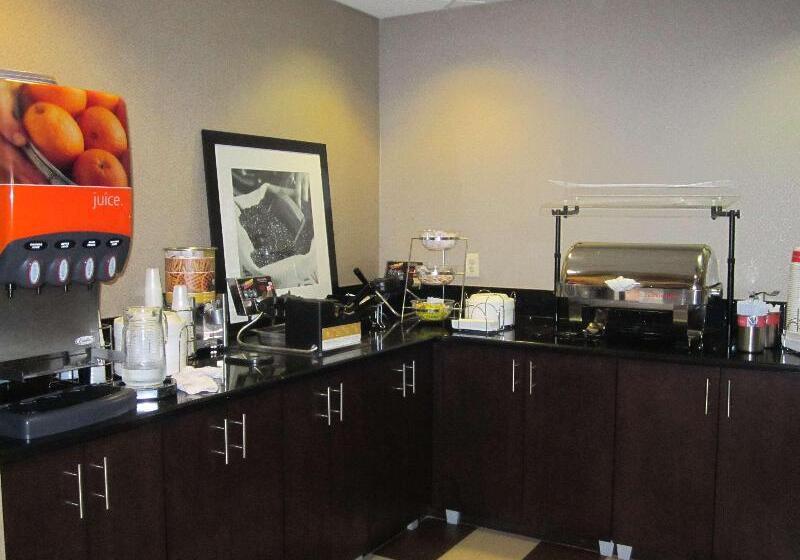 בית מלון כפרי Hampton Inn Fort Myers Airport & I 75