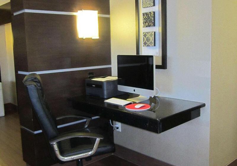 בית מלון כפרי Hampton Inn Fort Myers Airport & I 75