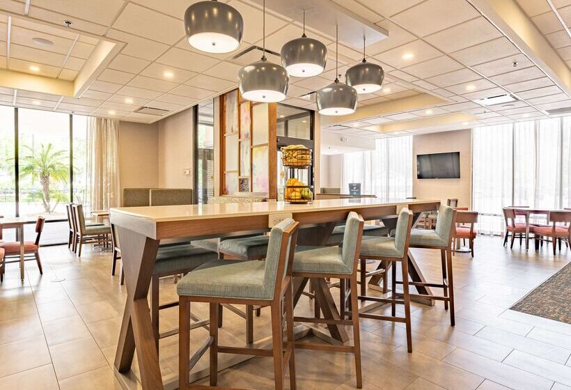 בית מלון כפרי Hampton Inn Gainesville
