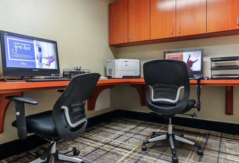 هتل Hampton Inn Heath Newark