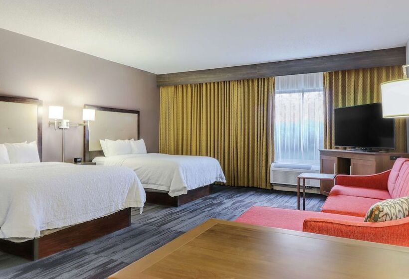 هتل Hampton Inn Heath Newark