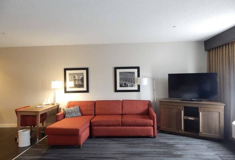 هتل Hampton Inn Heath Newark