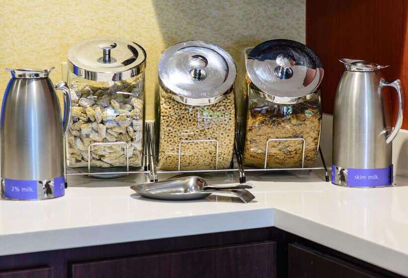 هتل Hampton Inn Houstonpearland