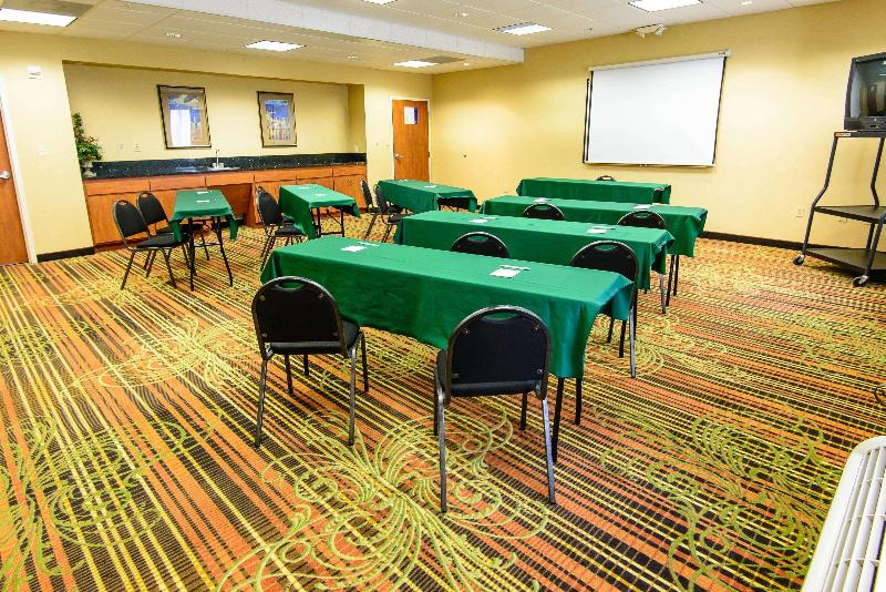 هتل Hampton Inn Houstonpearland