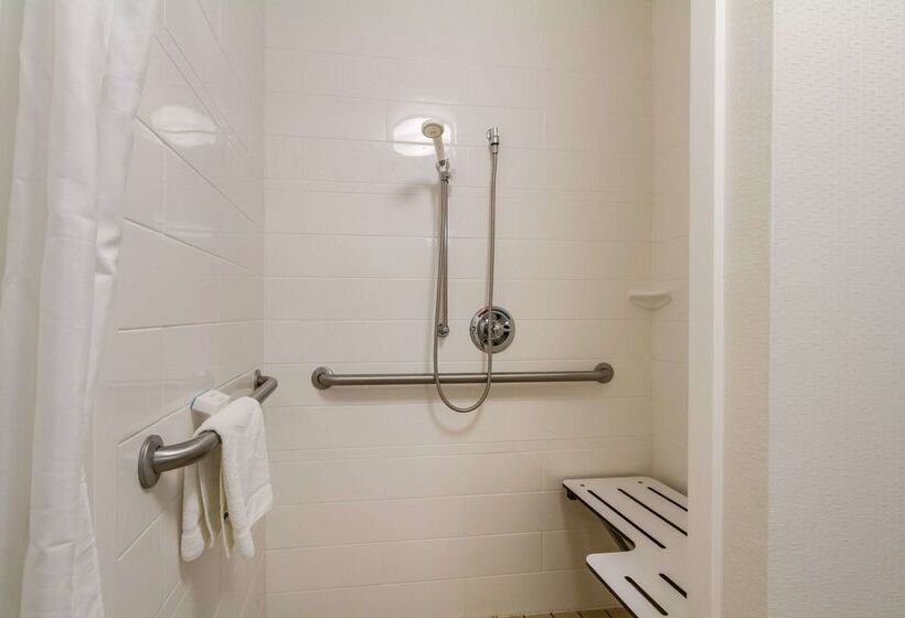 هتل Hampton Inn Jackson/pearlinternational Airport