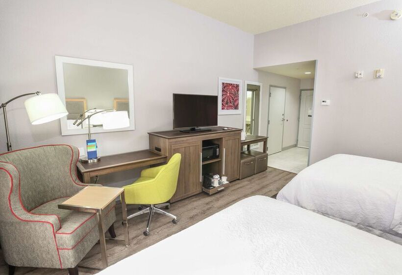 فندق Hampton Inn Jacksonville East Regency Square